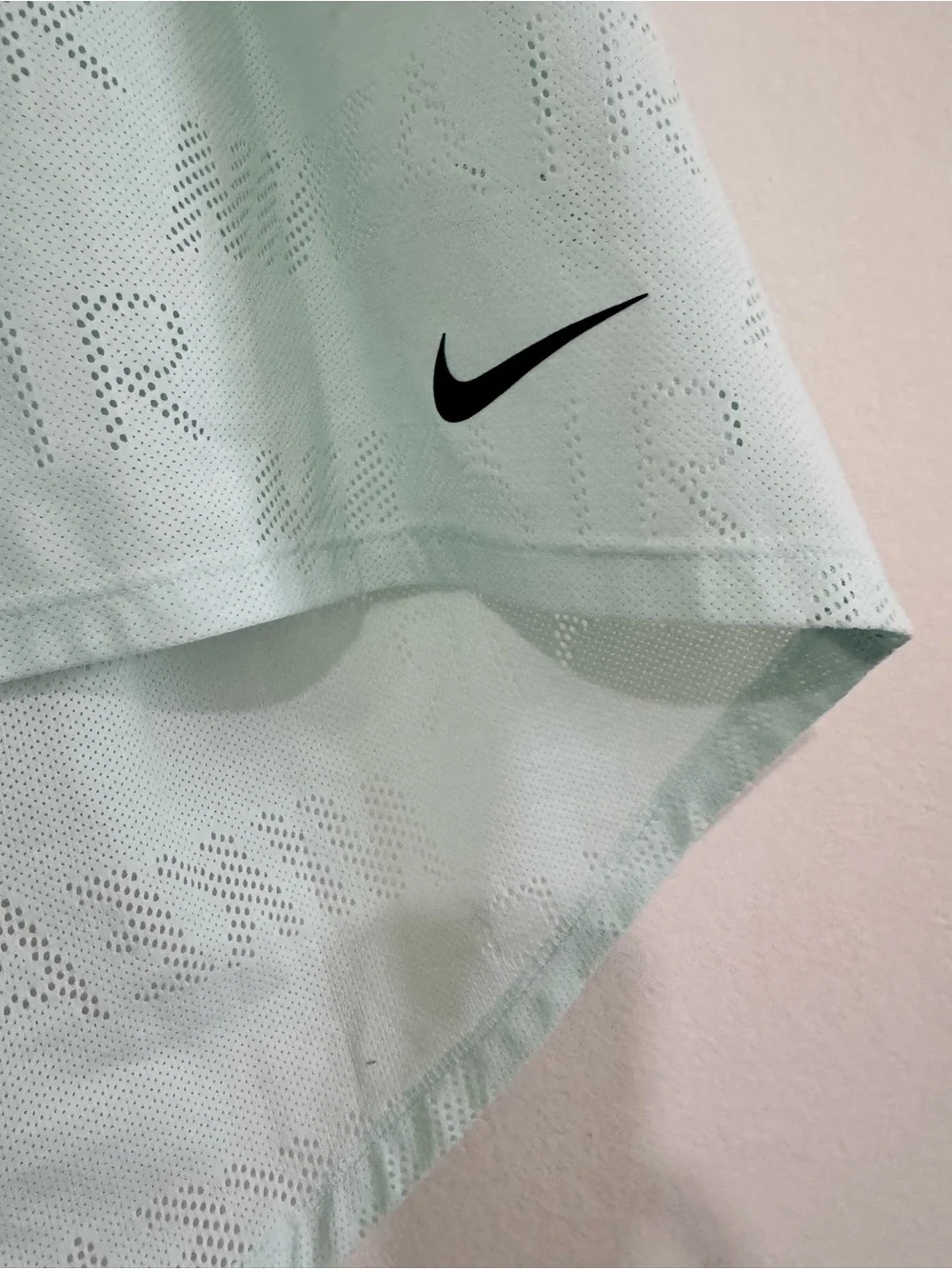 Nike light mint